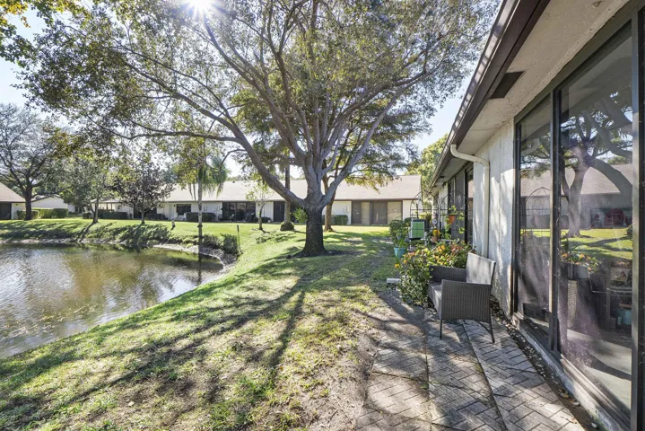 3260 Carambola Cir S_030