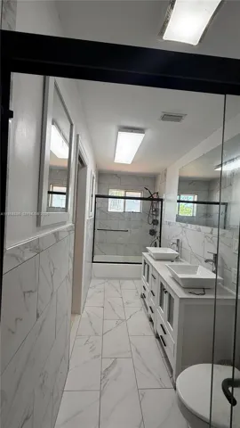 Master bath shower
