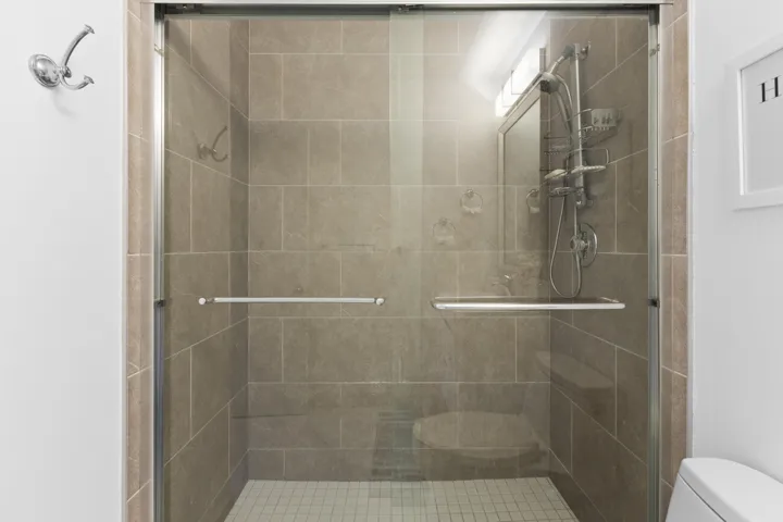 Shower2