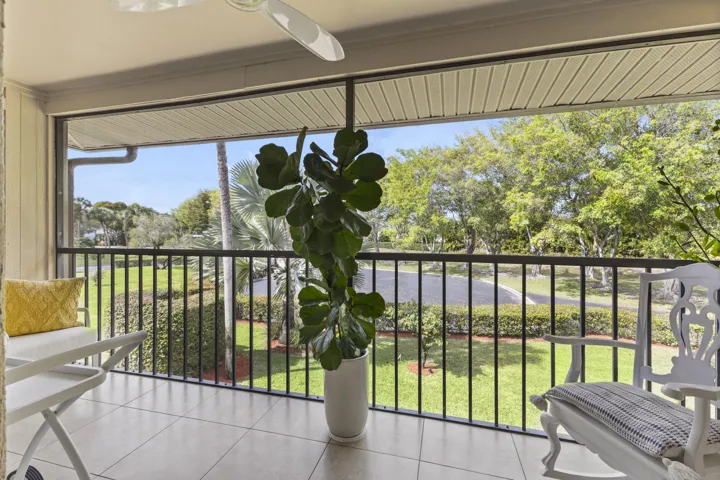 Spacious Patio