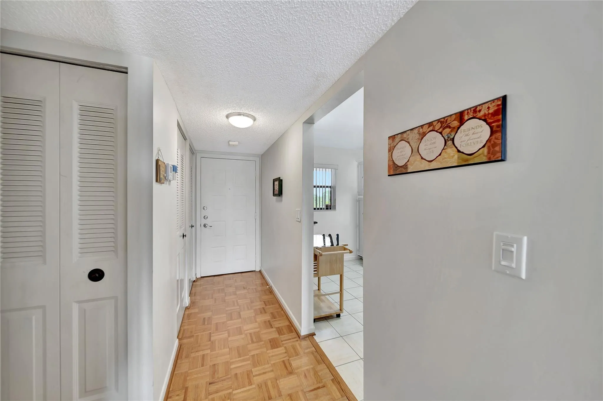 FRONT DOOR & ENTRY