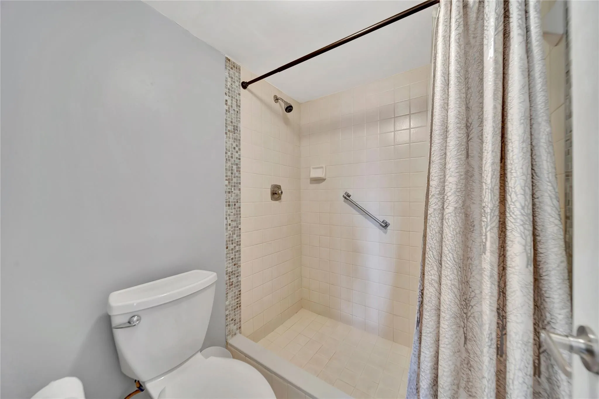 MASTER BATHROOM SHOWER