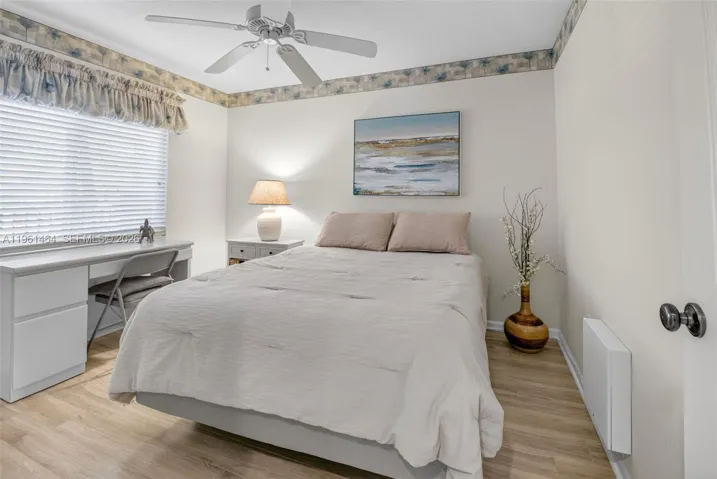 2nd bedroom