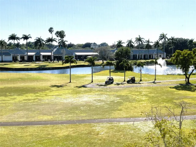 Spectacular Golf/Water/Clubhouse iew