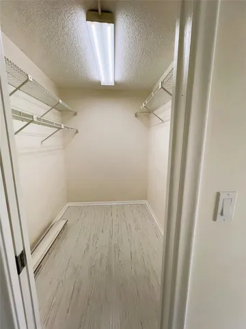Main Bedroom Closet