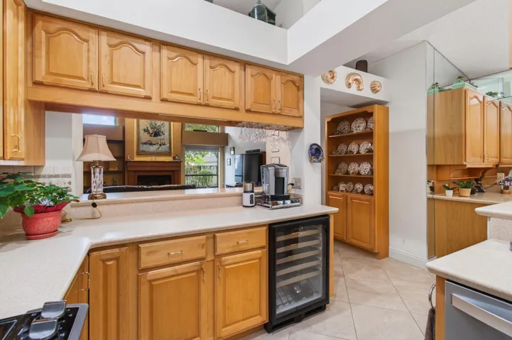 Lazy Susan and Pull-outs