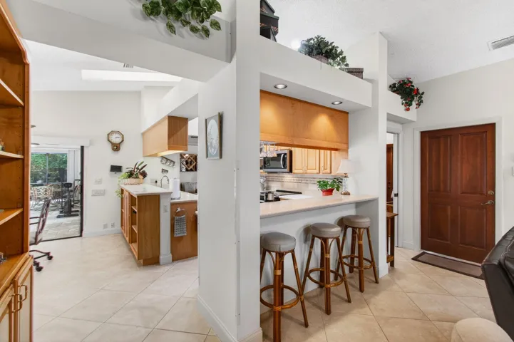 Breakfast Bar