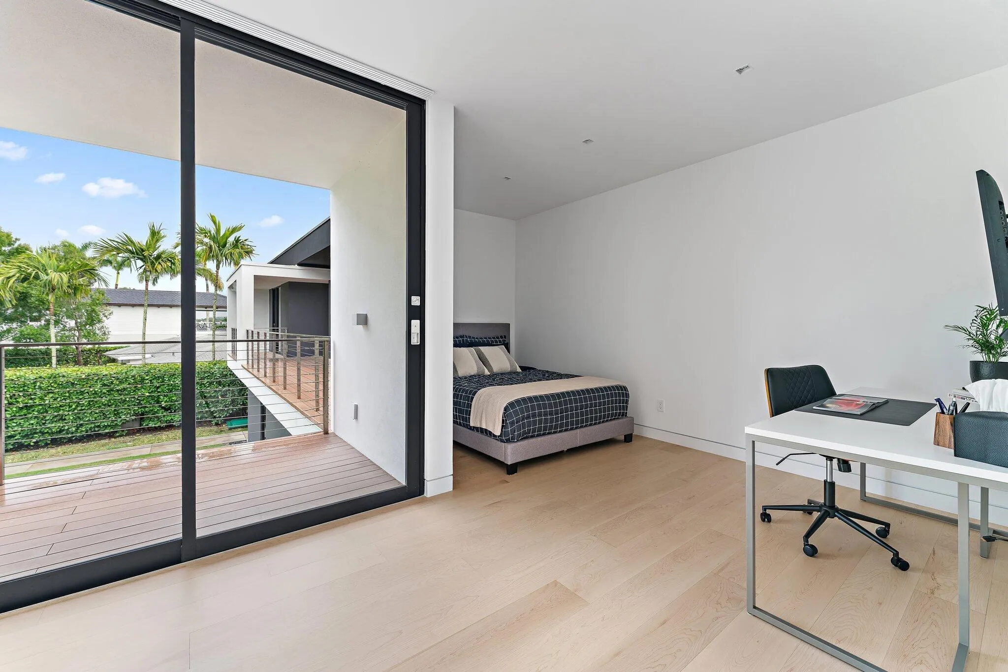 Second Bedroom-Balcony Views