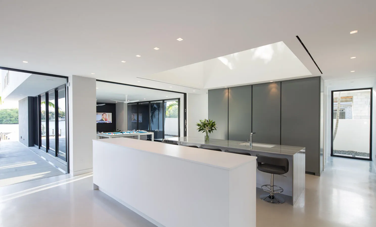 Kitchen/Bar