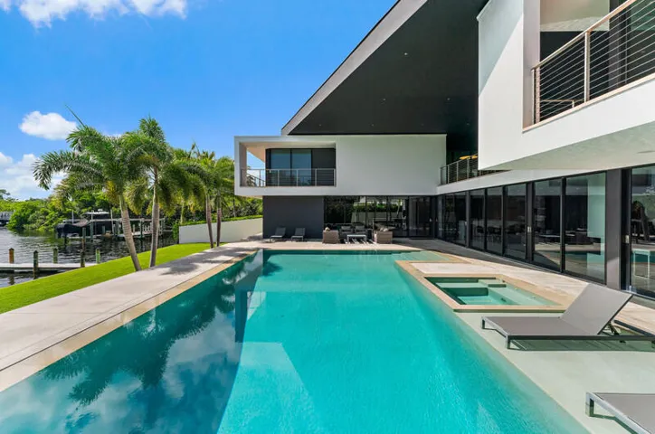 Poolside Terrace