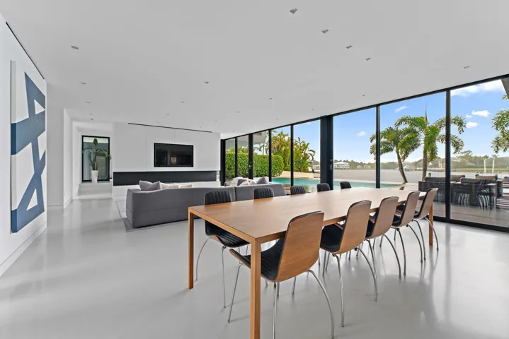 Dining/Living Areas