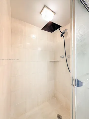 BATH 2 SHOWER