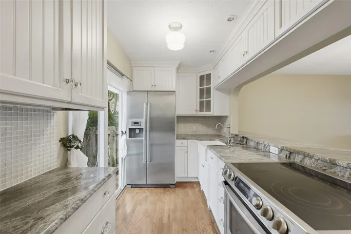 Functional kitchen designed to make everyday cooking both comfortable and convenient.