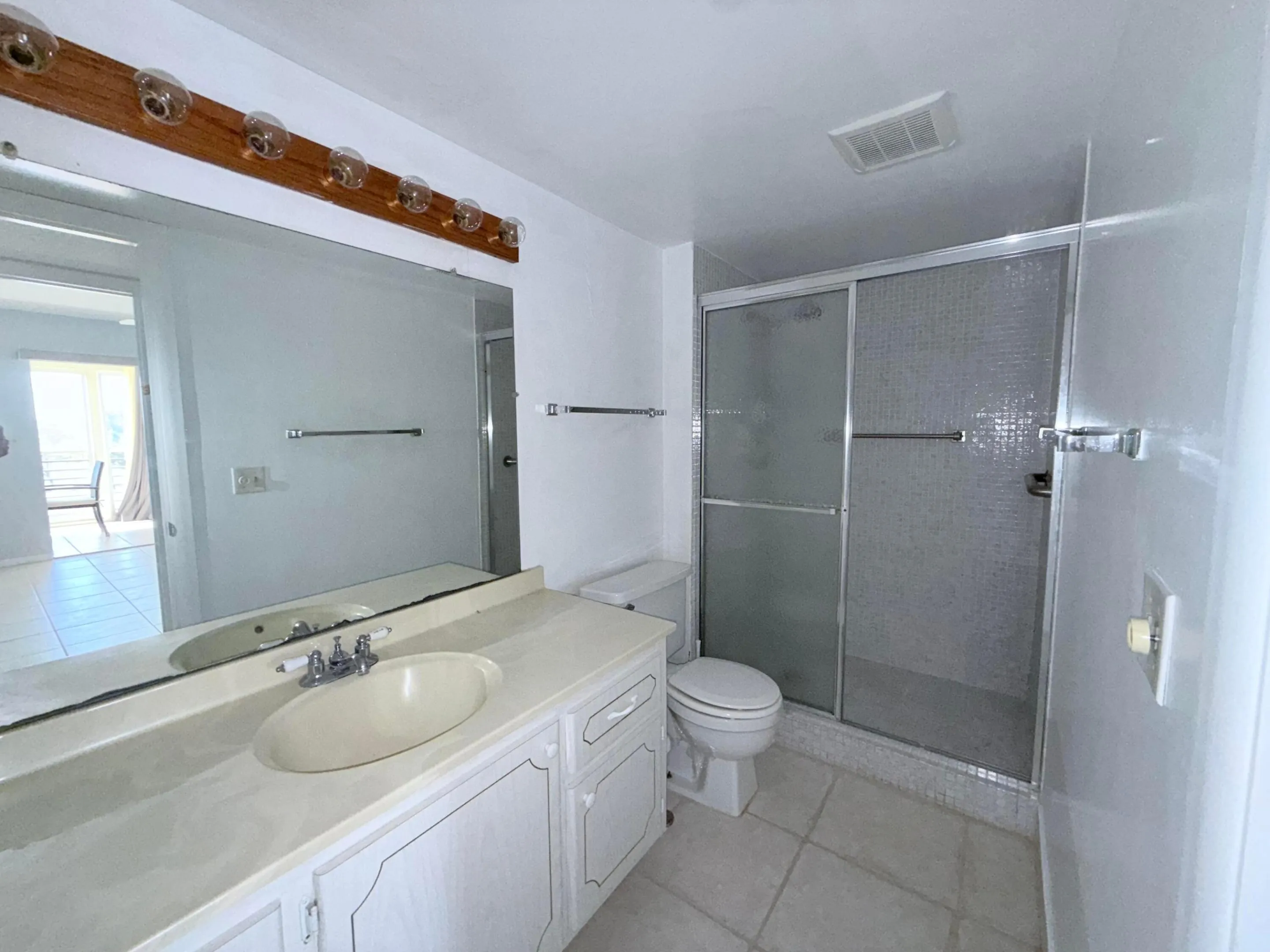 BATHROOM #2