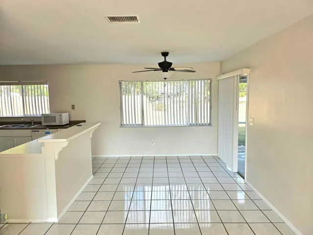 Breakfast nook