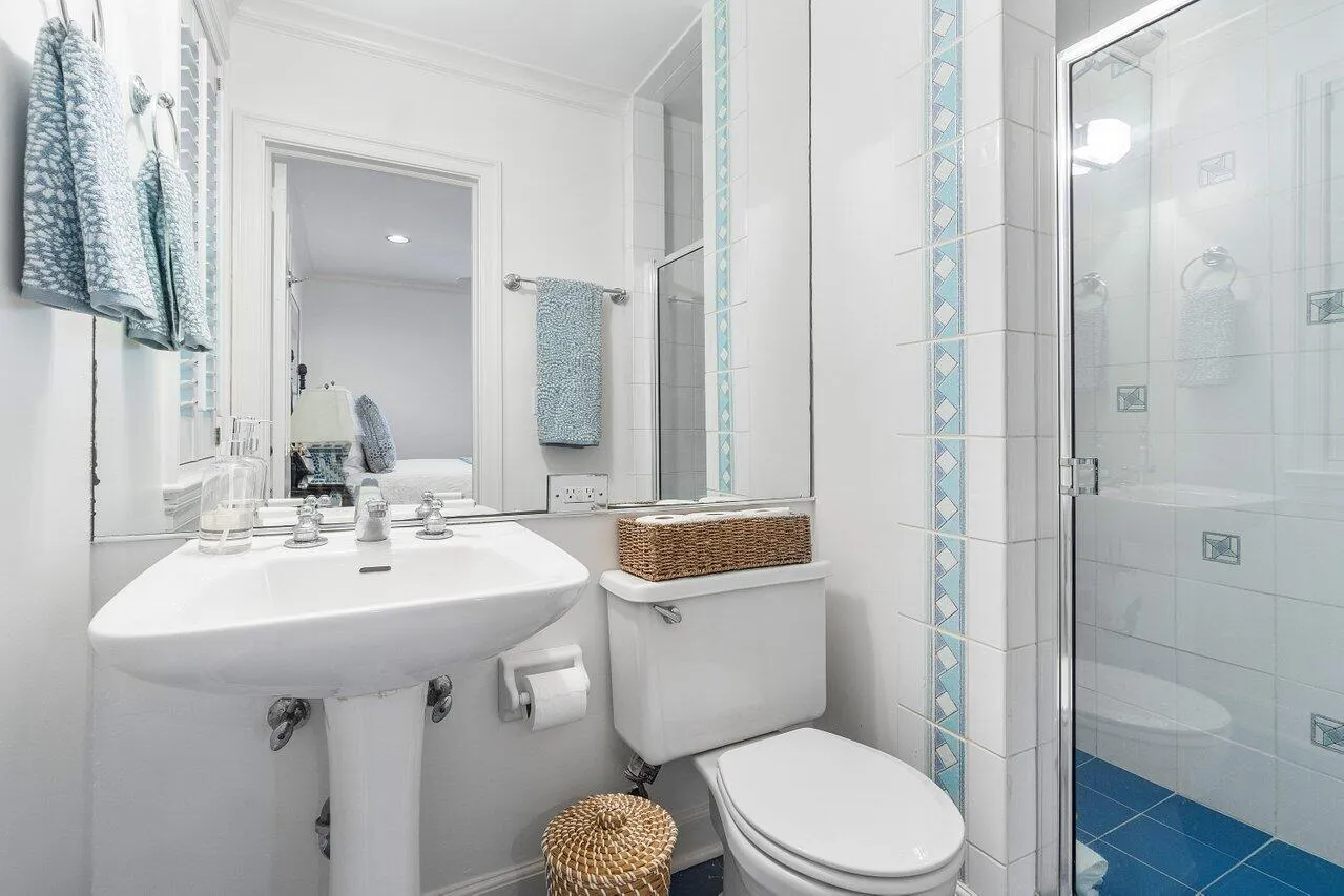 022-240MirafloresDrive-PalmBeach-FL-3348