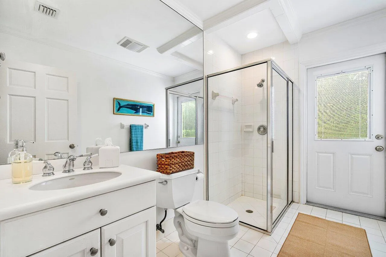 033-240MirafloresDrive-PalmBeach-FL-3348