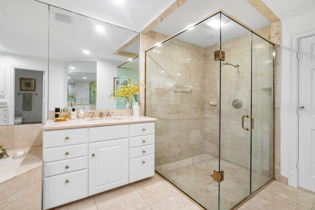 030-240MirafloresDrive-PalmBeach-FL-3348