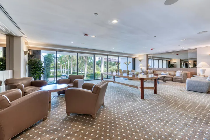 529 S Flagler Dr Unit 3 West-large-050-0