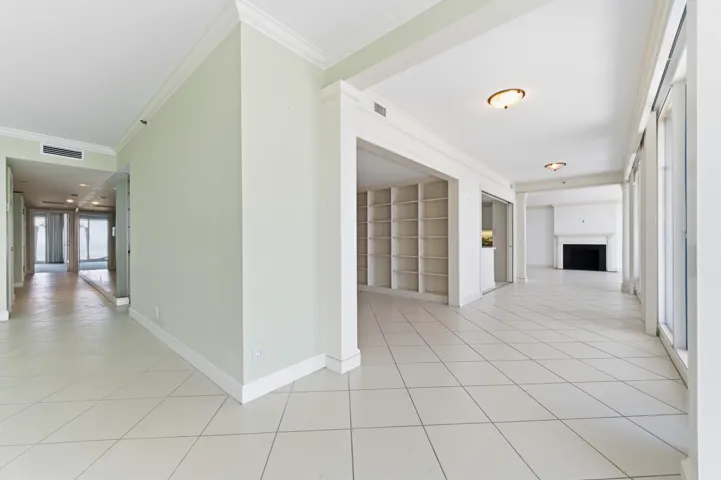 525_S_Flagler_Dr_20BC_WPB_003