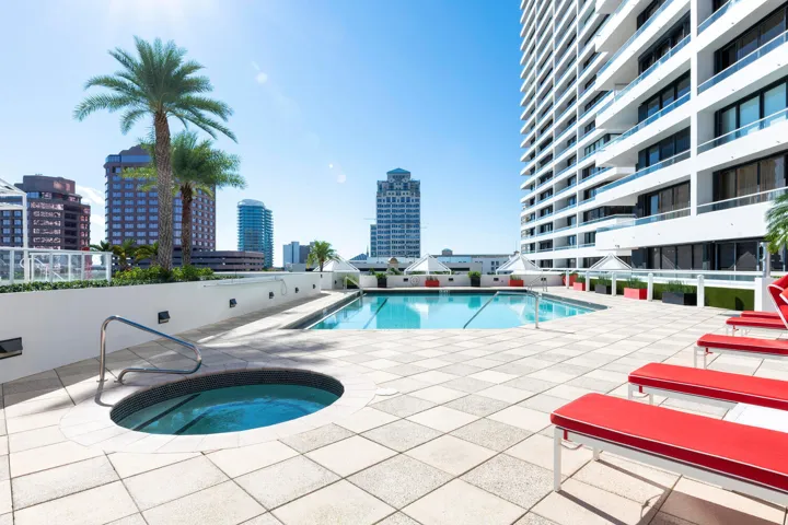 529 S Flagler Dr Unit 3 West-large-044-0