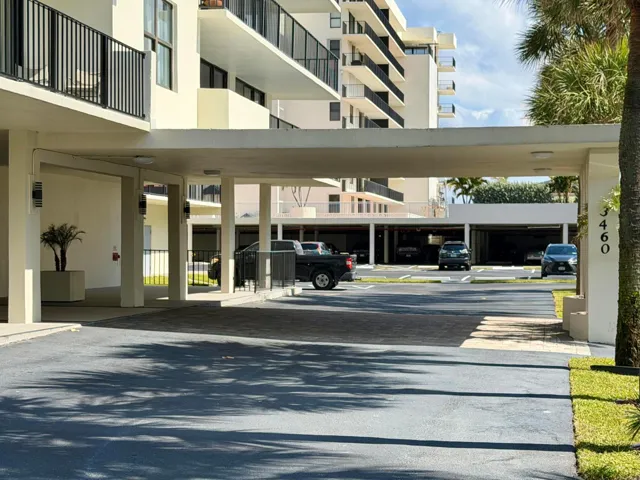 DOORMAN ENTRANCE