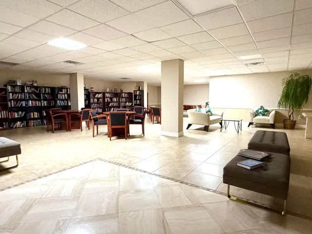LIBRARY/BILLARDS