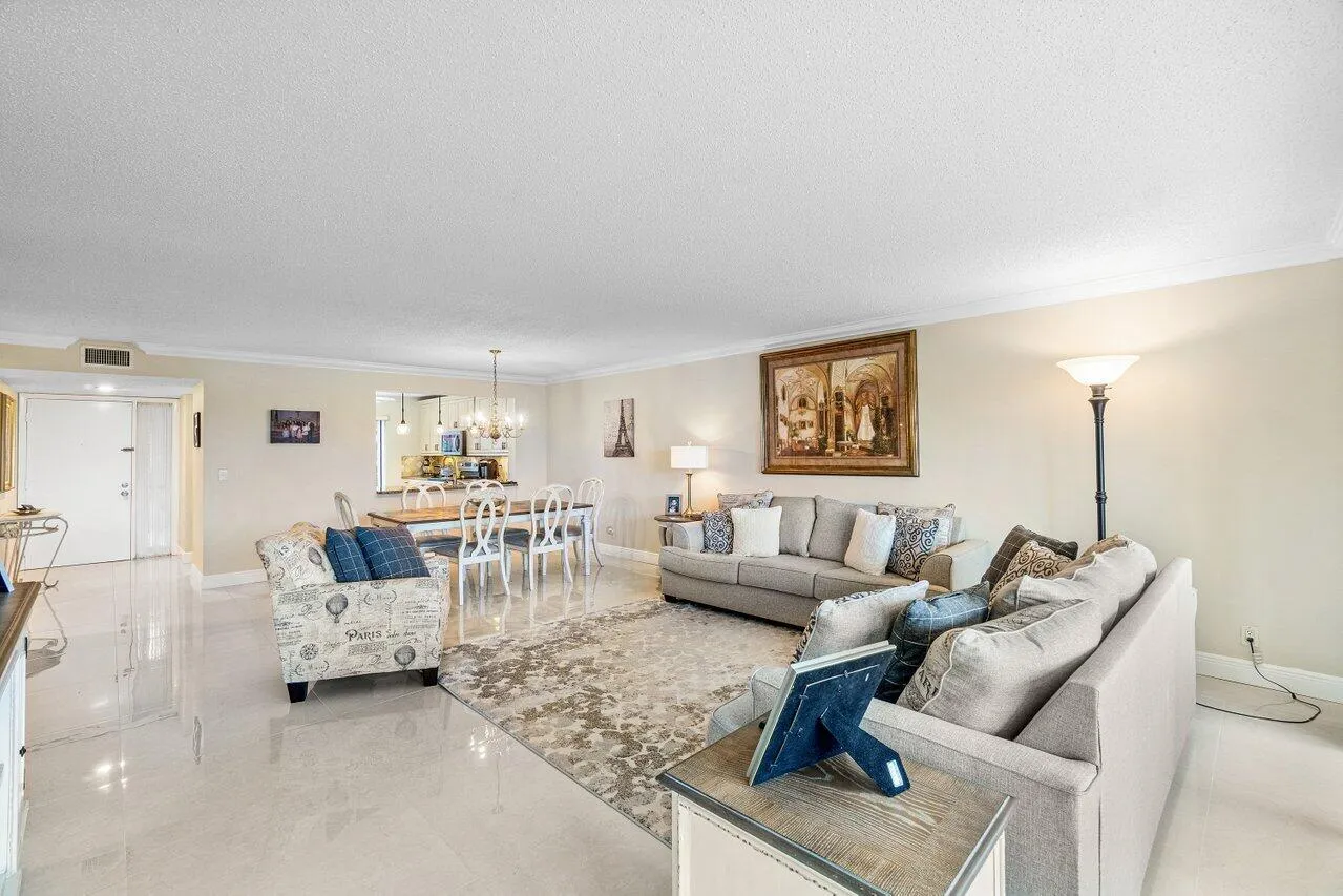 008-5771FairwayParkCourt-103-BoyntonBeac