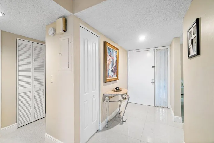 011-5771FairwayParkCourt-103-BoyntonBeac