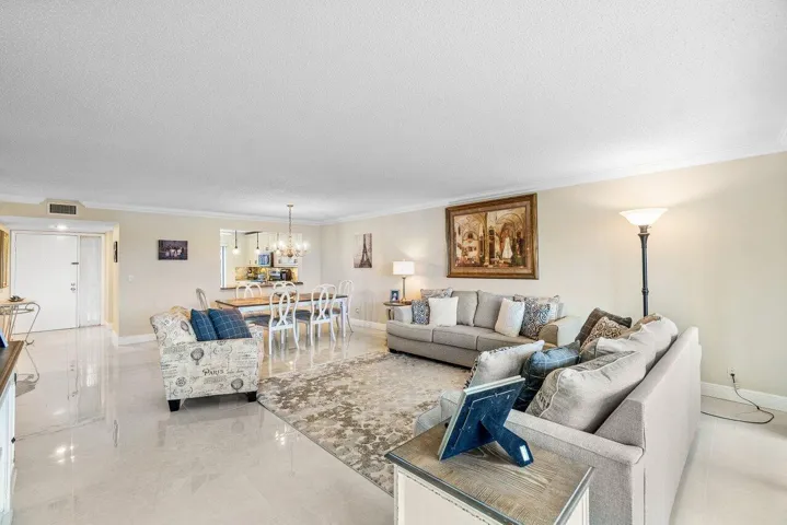 008-5771FairwayParkCourt-103-BoyntonBeac