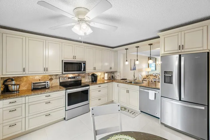 015-5771FairwayParkCourt-103-BoyntonBeac
