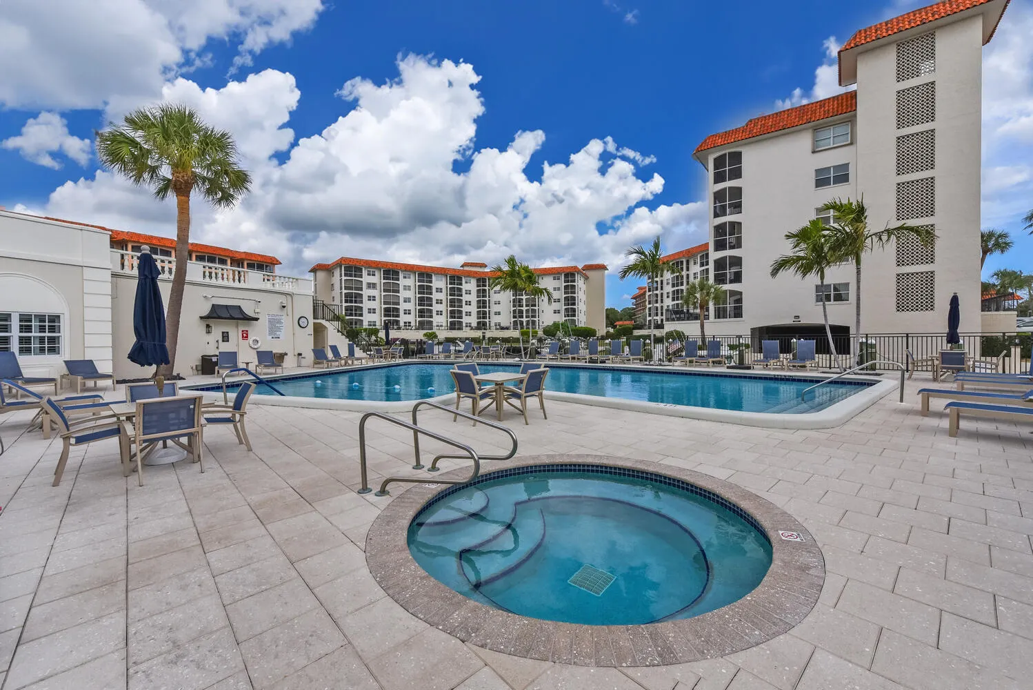 2871 N Ocean Blvd Apt F429-large-022-015