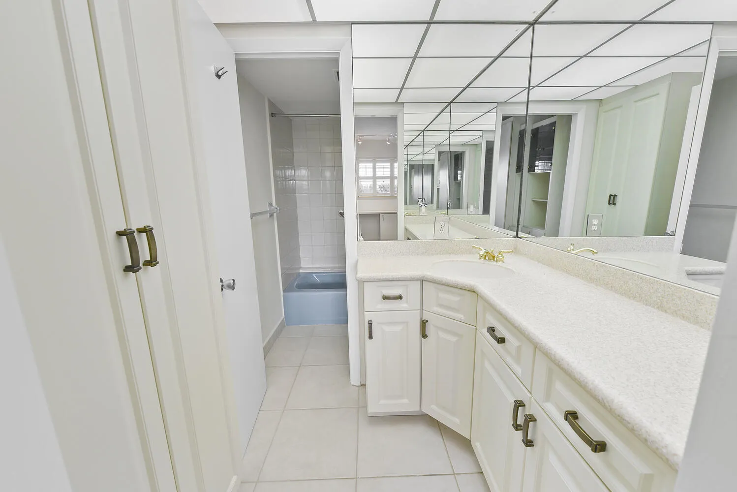 2871 N Ocean Blvd Apt F429-large-015-032