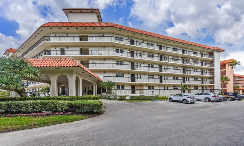 2871 N Ocean Blvd Apt F429-large-001-006