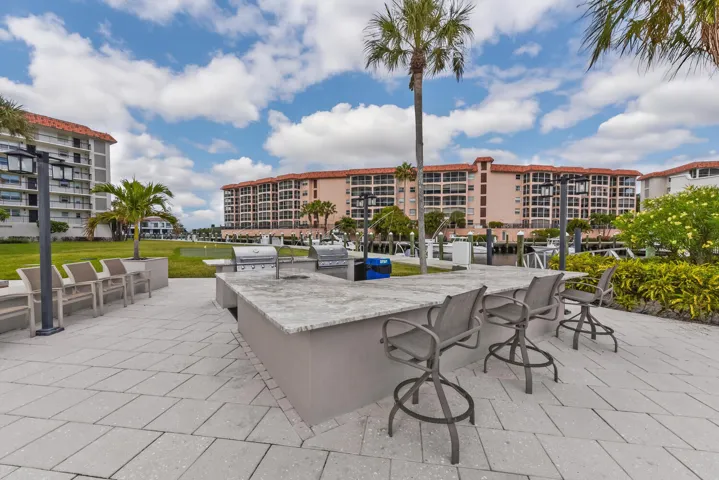 2871 N Ocean Blvd Apt F429-large-028-021
