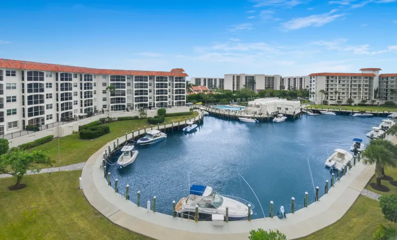 2871 N Ocean Blvd Apt F429-large-018-024