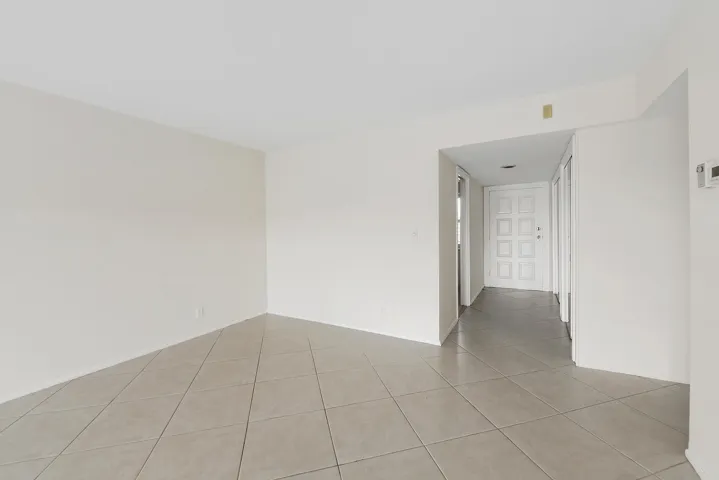 2871 N Ocean Blvd Apt F429-large-007-037