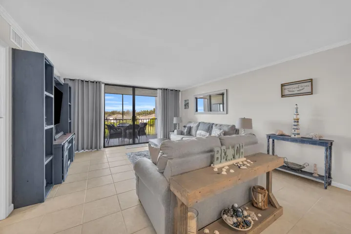 2400 S Ocean Dr 7645