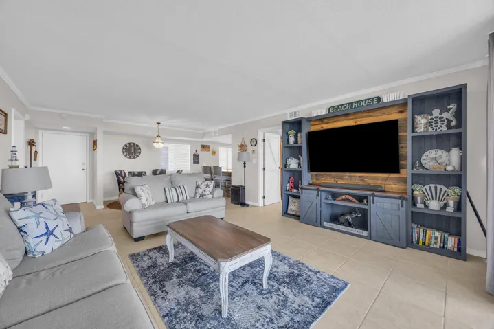 2400 S Ocean Dr 7645