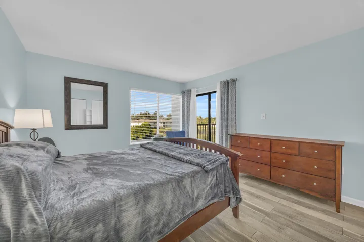 2400 S Ocean Dr 7645