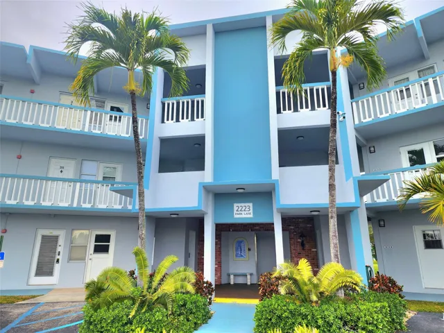 Welcome to Sheridan Lakes Building 2223. Unit 105 is a ground floor unit.
