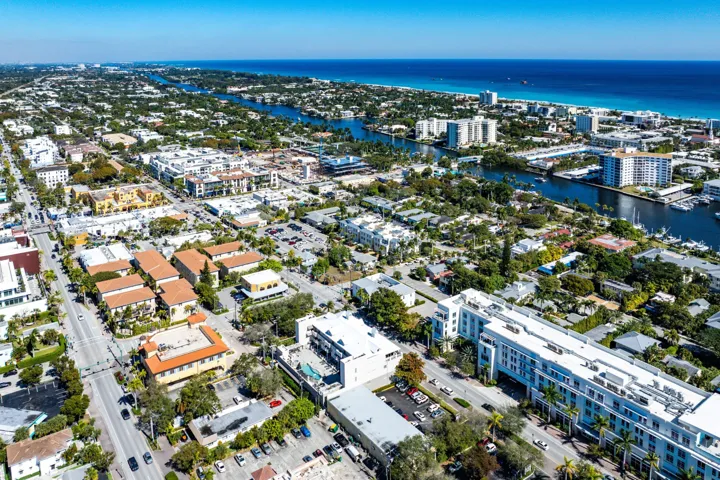 039-122Southeast6thAvenue-3-DelrayBeach-