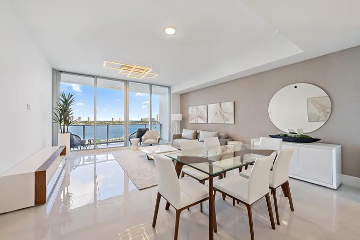 220 Lake Shore Dr unit 1008-21