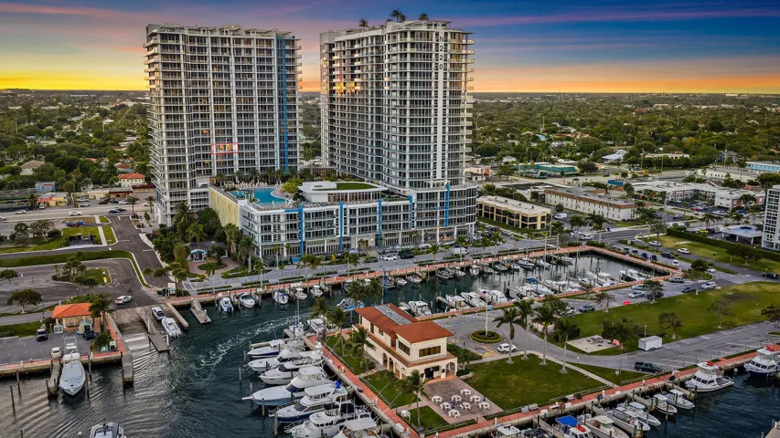220 Lake Shore Dr unit 1008-38