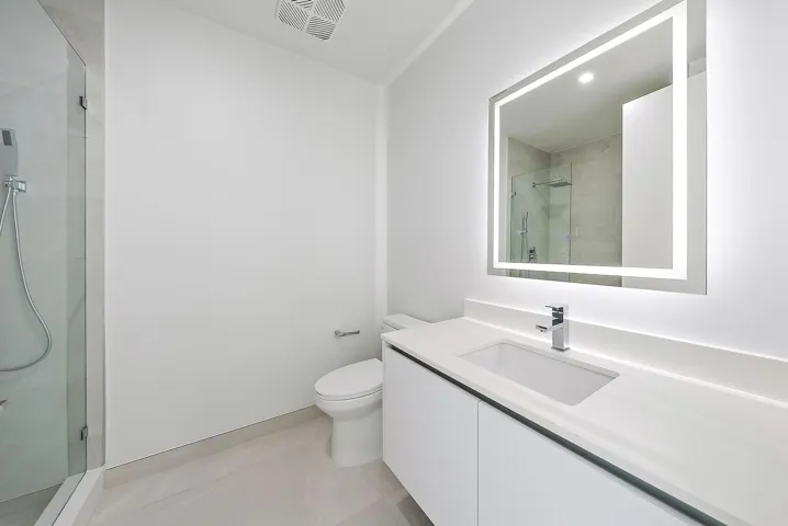 220 Lake Shore Dr unit 1008-9