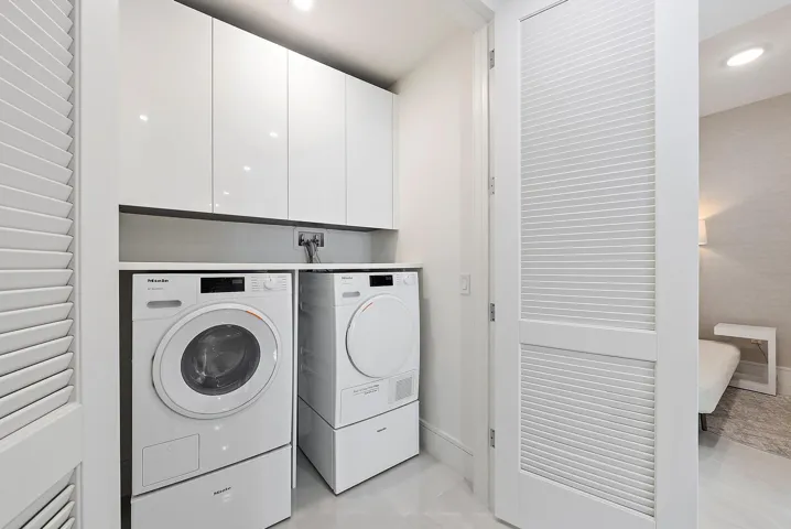 220 Lake Shore Dr unit 1008-2