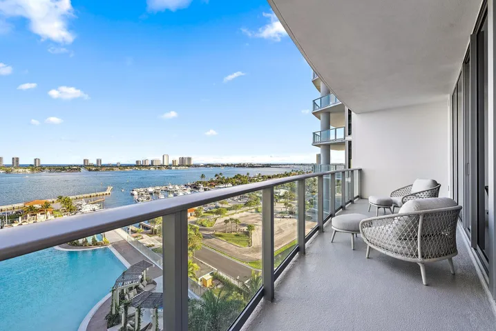 220 Lake Shore Dr unit 1008-30