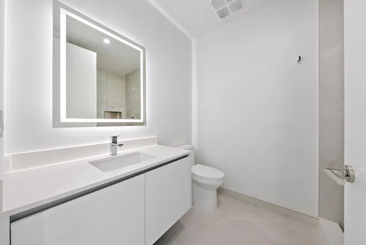 220 Lake Shore Dr unit 1008-4
