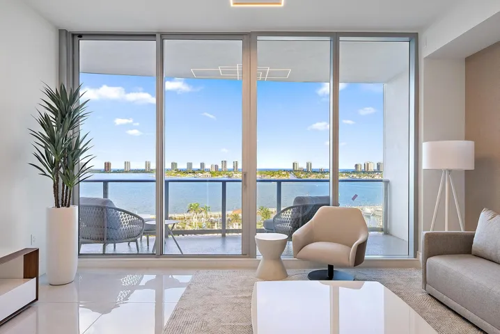 220 Lake Shore Dr unit 1008-24