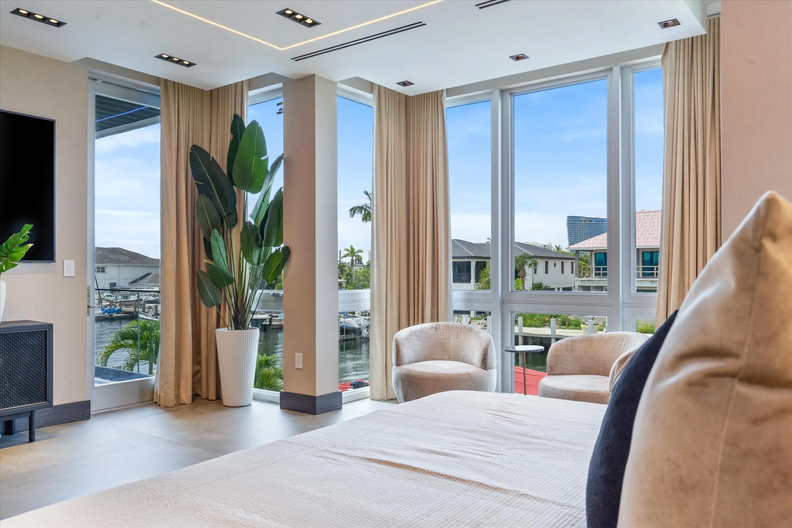 13-1528 SE 11th Street Ft. Lauderdale, F